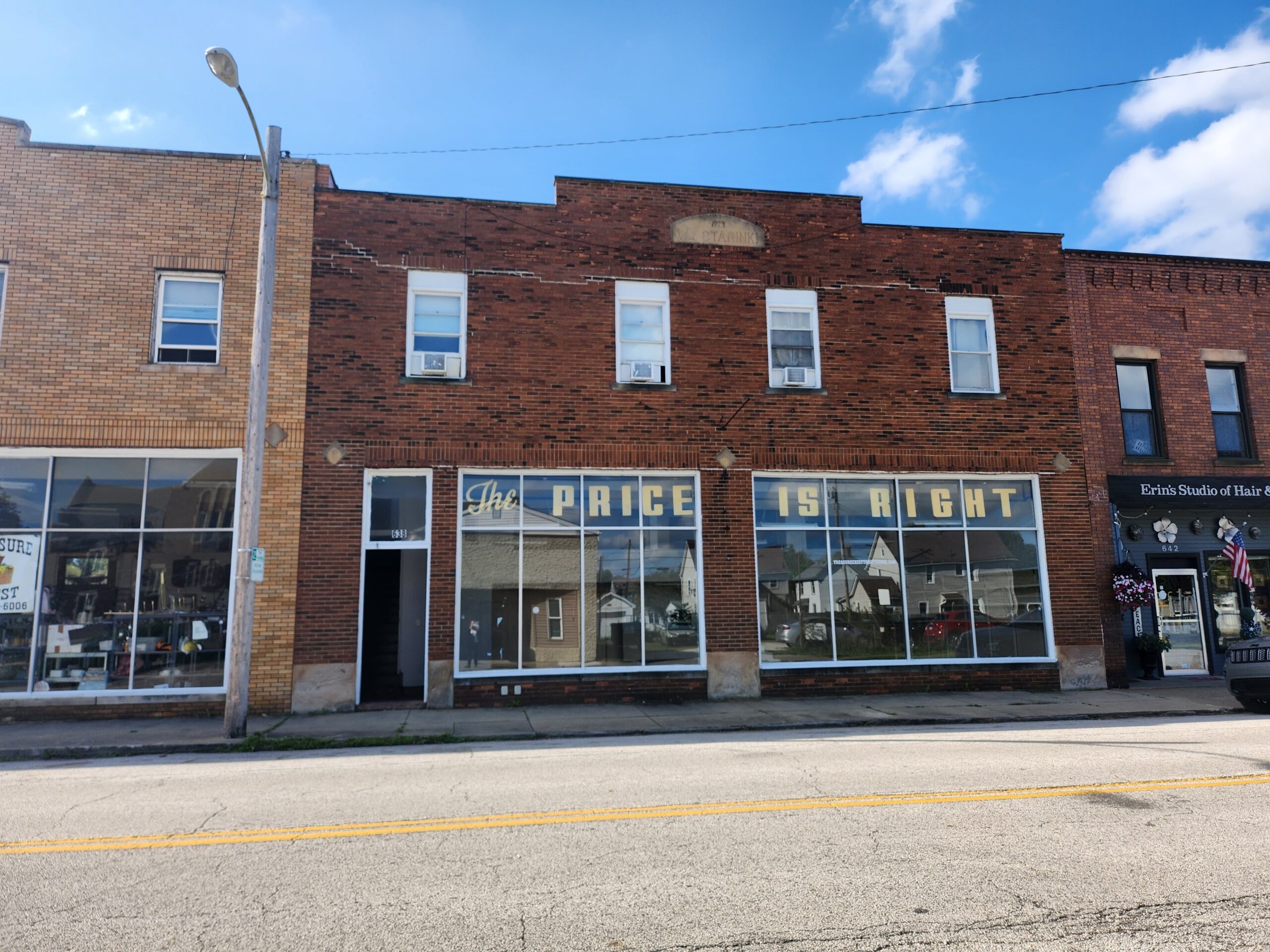 638 W. Tuscarawas Approx. 5,000 sq ft. For Lease $ 2750 a month